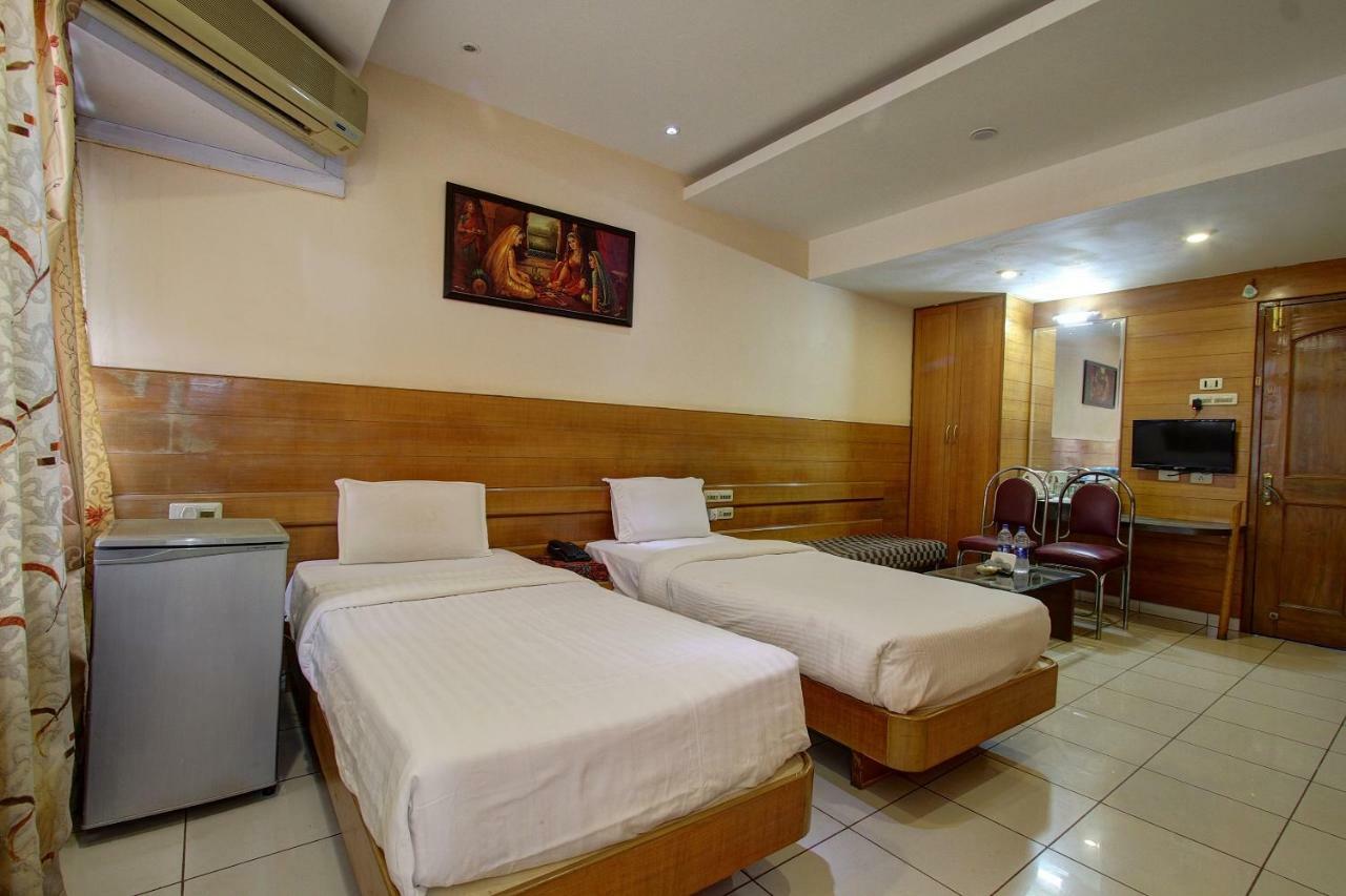 Hotel Rajsangam International Badami Eksteriør billede